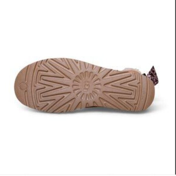 UGG MINI BAILEY BOW LEOPARD CHESTNUT BOOTS - Picture 5 of 5
